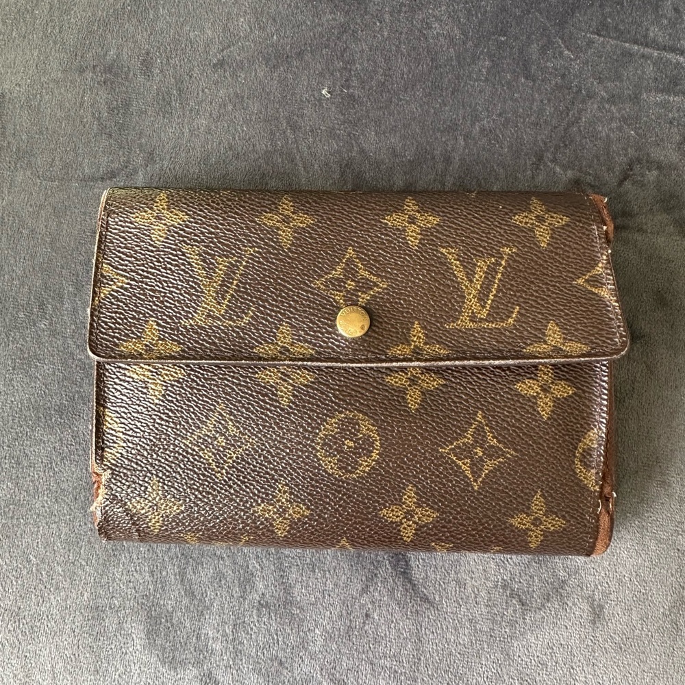 Louis Vuitton Monogram Wallet - Alexandra